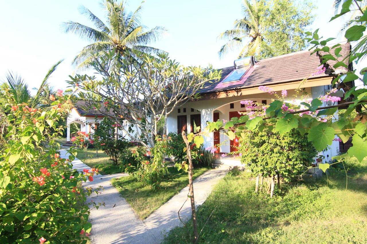 Bidara Cottage Labuhan Pandan Exteriör bild